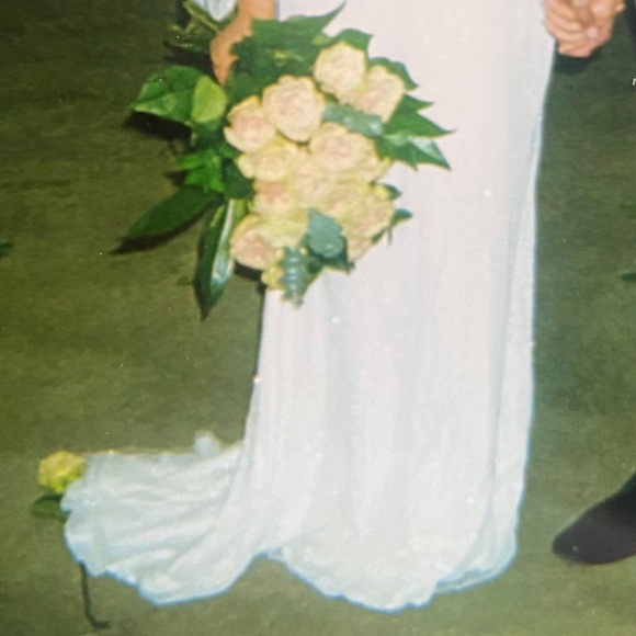 ASOS EDITION kimono sleeve wedding dress with floral embellishment - Picture 10 of 10